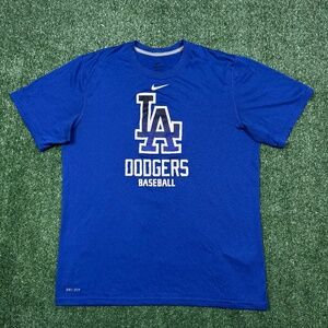 LA Dodgers Graphic T Shirt Men's Size M Blue MLB Baseball Nike Short Sleeve Tee